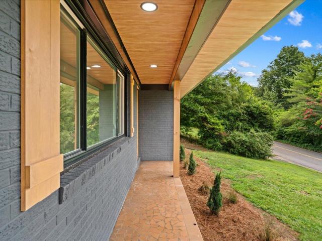 1400 Sherwood Drive