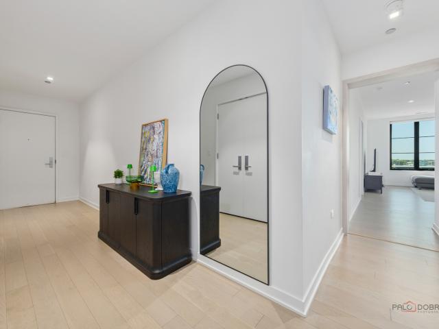 1400 W Monroe Street # 5B