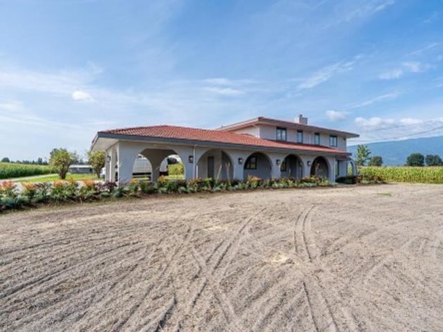 14017 Hale Road, Pitt Meadows, BC, V3Y 1Z1 house for sale | Listing ID R3165 | Royal LePage