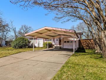 1401 N Rockwall Avenue
