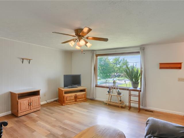 1401 Balsam Dr