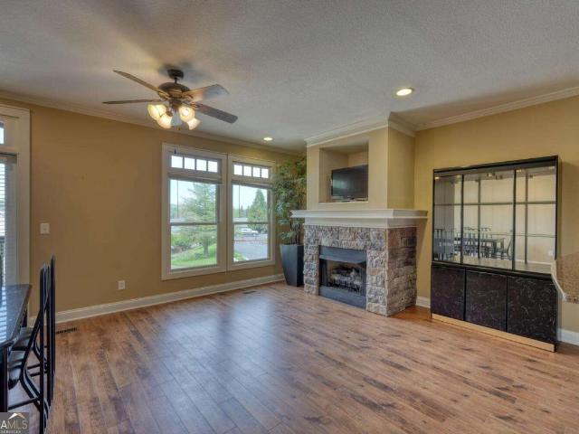 1401 Lakeside Road 502