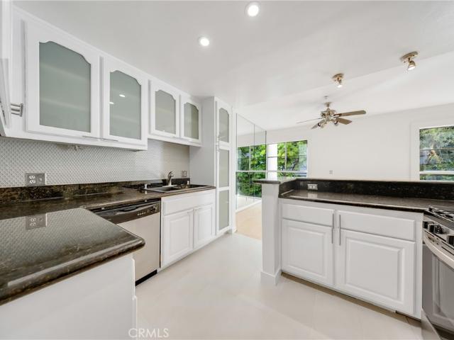 1401 S Bentley Ave, Unit 203, Los Angeles, CA 90025 | MLS #OC26109