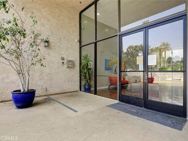 1401 Valley View Rd, Unit 206, Glendale, CA 91202 | MLS #GD26051