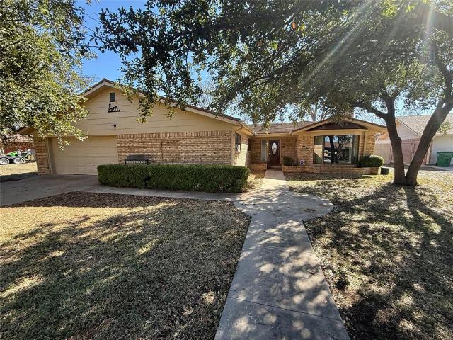 1401 W Hill Lane