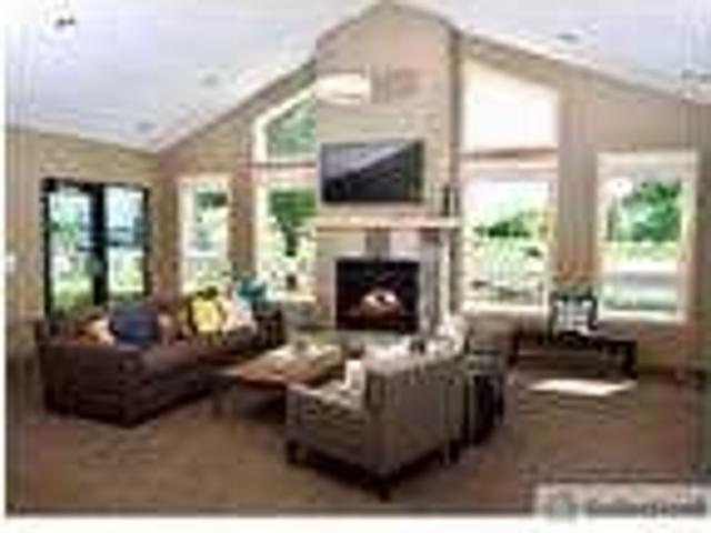 1401 19th SE Ave 12