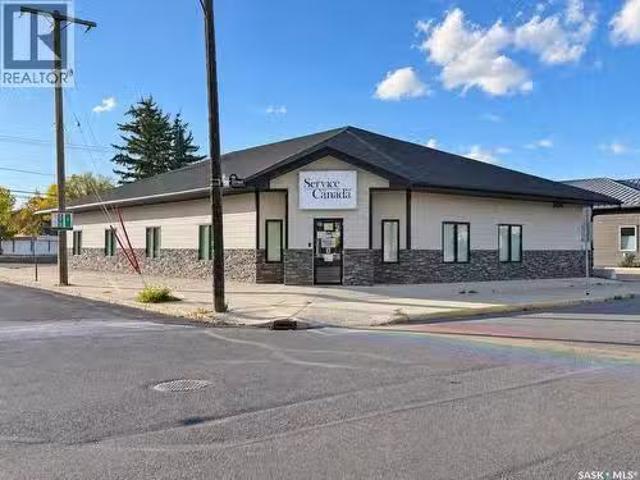 1401 101St Street, North Battleford, SK, S9A 1A1 commercial.