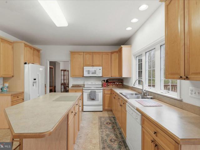 14023 Flagtree Pl, Manassas, VA 20112 | MLS #VAPW2116