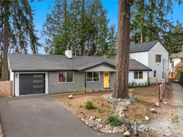 1402 N 136th St, Seattle, WA 98133 | MLS #2525