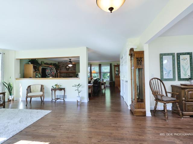 1402 Benton Road
