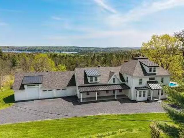 1402 Ch. Des Pères, Magog, QC, J1X 5R9 Luxury House for sale.