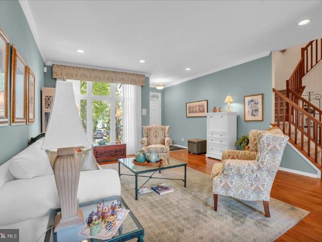 1402 Champlain Drive