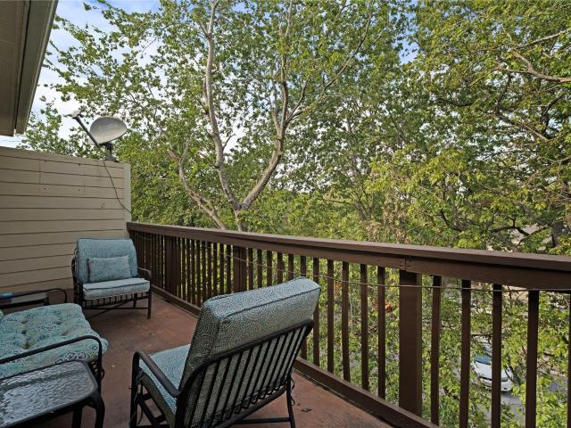 1402 Parker Ln # 3