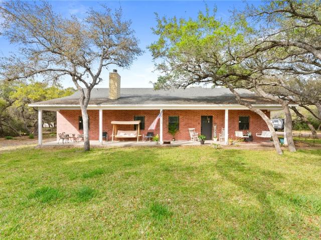 1402 W Johnson Ave, Aransas Pass, TX 78336 | MLS #475108