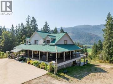 1403 Notch Hill Road, Sorrento, BC, V0E 2W1 house for sale | Listing ID 10378 | Royal LePage