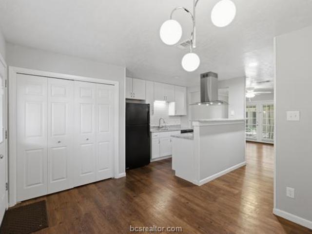 1403 Airline Drive A