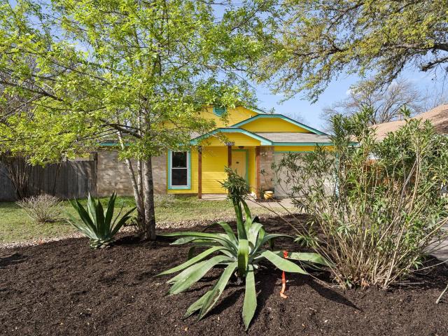 1403 Alma Dr