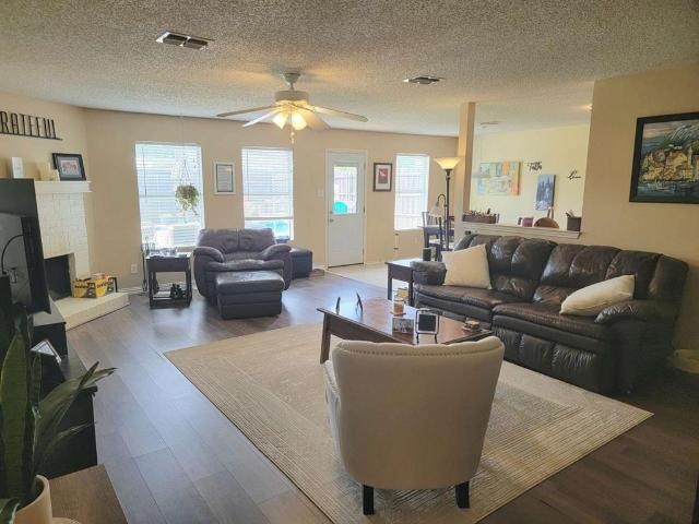 1403 Glenwick Drive