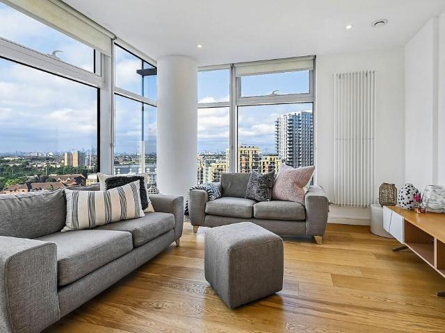 1403, Pioneer Point North Tower 3 IG1 2 bed flat to rent £2,000 pcm £462 pw