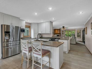 1403 33rd Avenue N # 16