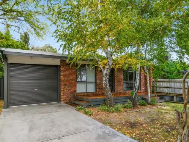 1/40 Cameron Rd, Croydon VIC 3136 Unit For Lease
