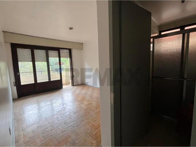 140 Área Útil Apartamento Alugar, 3 Dormitórios localizado em Centro, Santa Maria, Rio Grande do Sul, 97050330 | Brasil