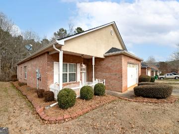 140 Astilbe Meadow Dr, Locust Grove, GA 30248 | MLS #10728