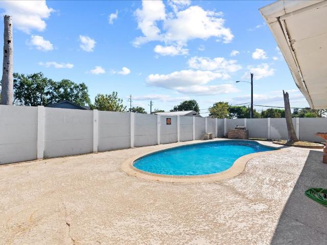 140 Bay Ridge Drive