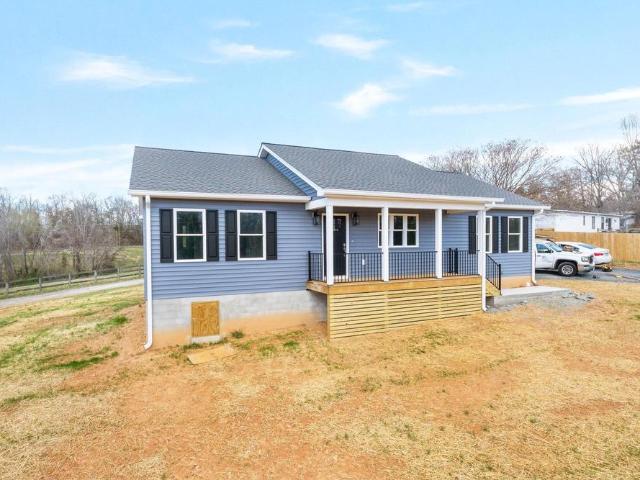 140 Dogwood Hts