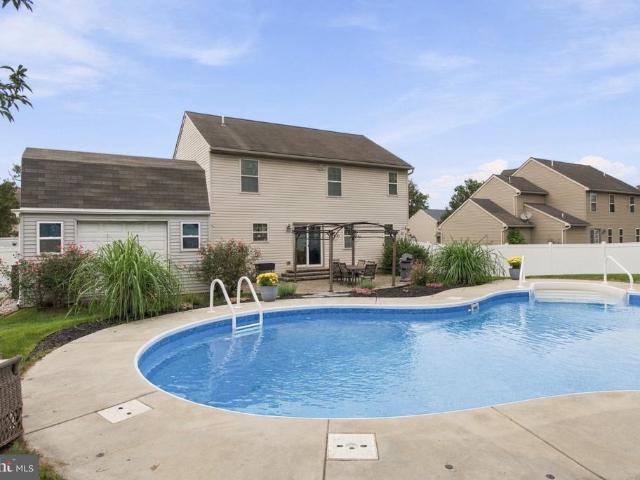 140 Fig Tree Way