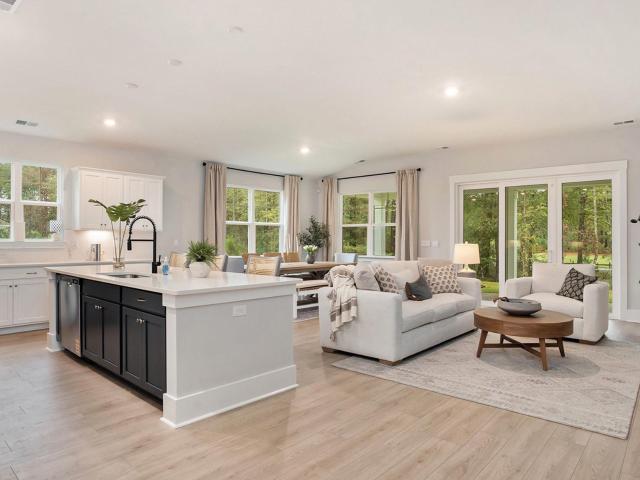 140 Keithland Dr