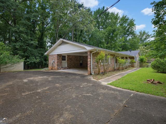 140 Horseshoe Circle
