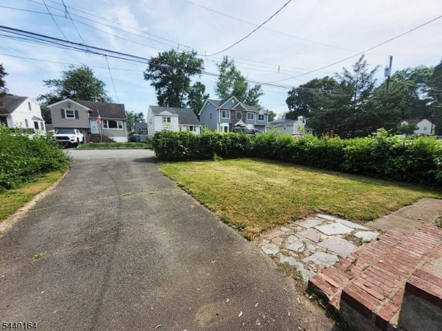 140 Longview Ave