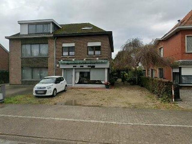 140 m2 apartment for rent in Sint Niklaas