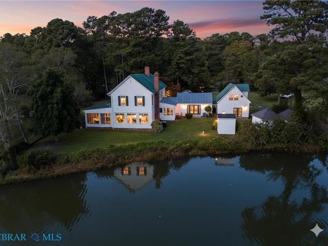 140 Morris Creek Ln, Mathews, VA 23109