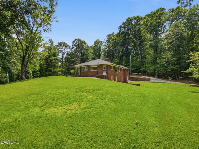 140 Magna Vista Drive