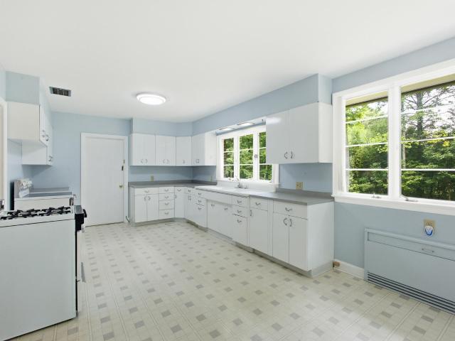 140 Magna Vista Drive