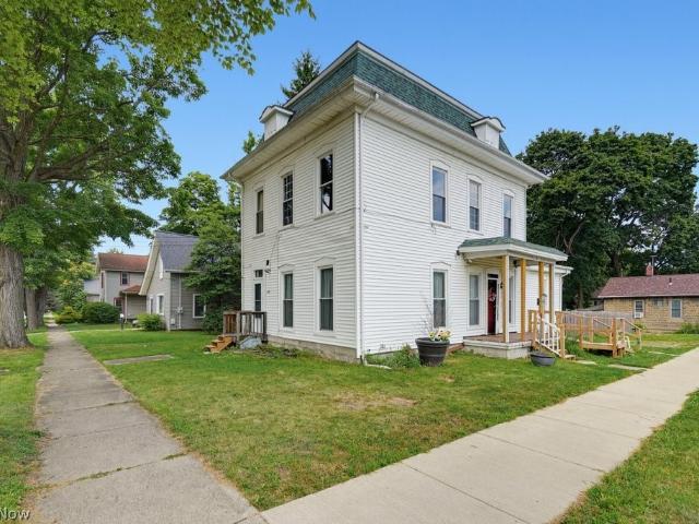 140 N Walnut Street