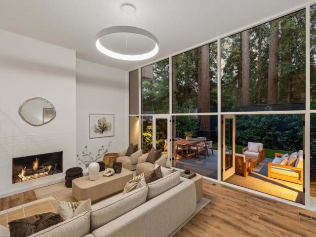 140 Stone Pine Lane