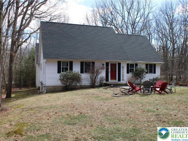 140 Piney Woods Dr, Jim Thorpe, PA 18229 | MLS #773359