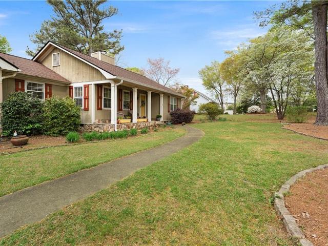 140 Plymouth Drive
