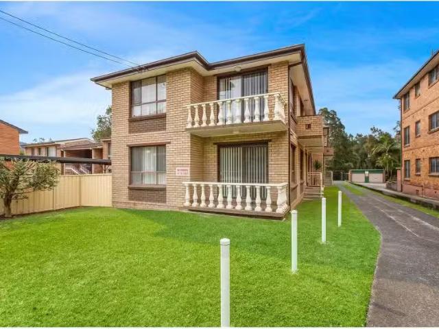 1/40 Pleasant Avenue, North Wollongong Apartment for rent Lis.