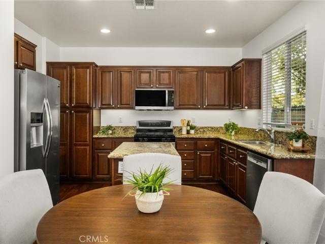 140 W Cork Tree
