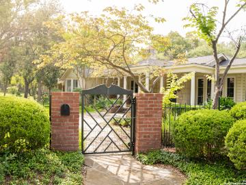 140 W Fair Oaks Pl, San Antonio, TX 78209 | MLS #1962