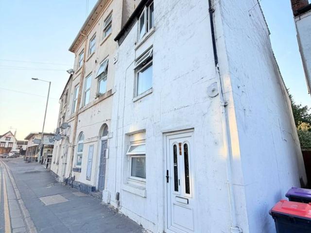 140 Watling Street, Telford TF1, 2 bed terraced house to rent, £795 pcm | PrimeLocation