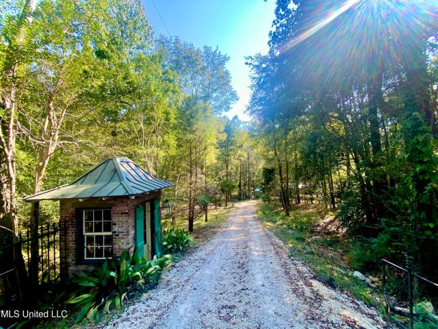 140 Westover Dr, Hazlehurst, MS 39083 | MLS #4143