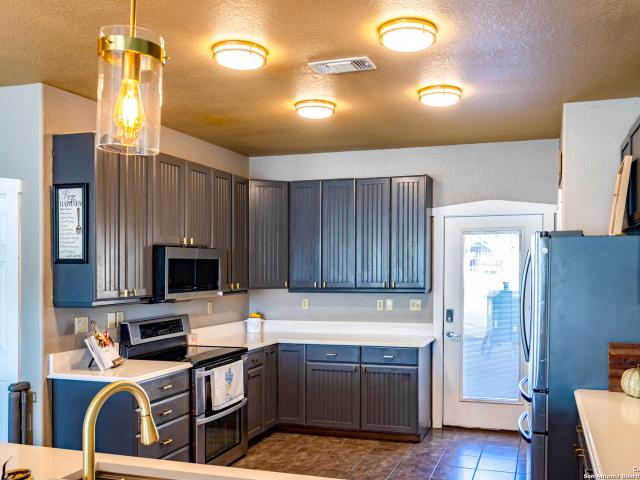 140 Twin Springs Rd N, Kerrville, TX 78028 | MLS #1774