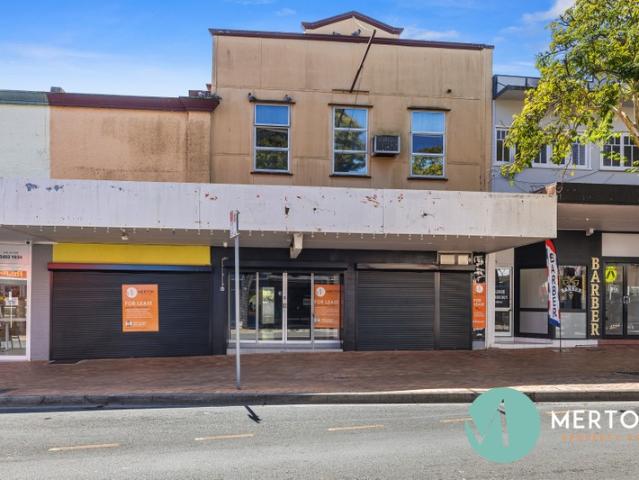 140m2 premises in the middle of Mary Street
