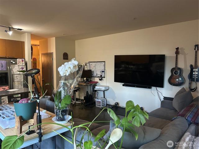 1414 12th Avenue # 205