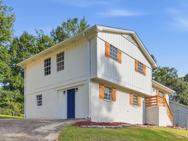 1415 Creekwood Circle